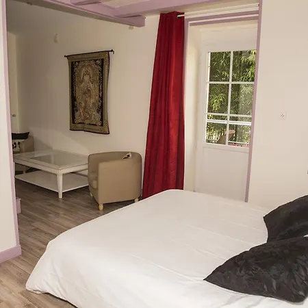 L'hedoniste בית הארחה Chérac